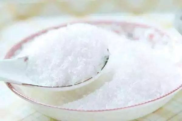 白髮越長越多?少吃這三種食物,多吃這五種食物讓白髮轉黑!
