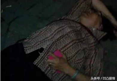 婆婆,救急不救窮,你既然把錢都貼補給小叔子,那你找他養老好了
