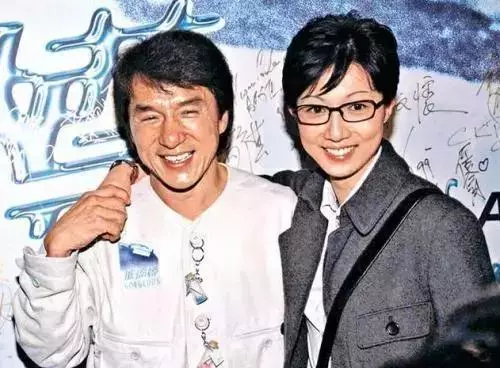 45歲吳綺莉曬霸氣美照,沒有成龍她會活得更好,但她卻感恩經歷!