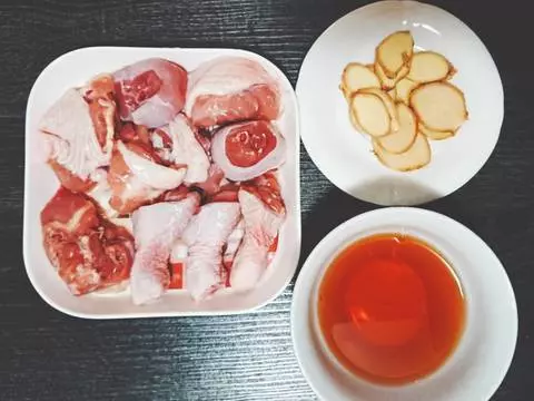 阿嬤的私房味麻油雞,飯店都不一定做得出來的好味道,鮮美好吃,強身健體!
