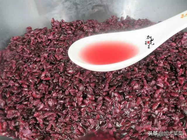 酒釀自己做,牢記幾個訣竅,香甜可口,6元做一大盆,比紅酒還美