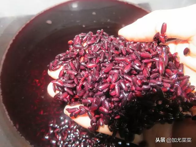 酒釀自己做,牢記幾個訣竅,香甜可口,6元做一大盆,比紅酒還美
