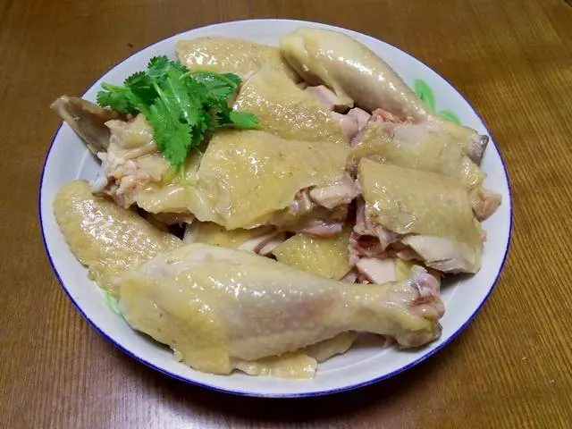 【隔水蒸嫩滑水晶雞】的美味做法!!