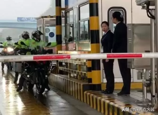 你的摩托車能不能上高速,就看是否滿足幾個條件!