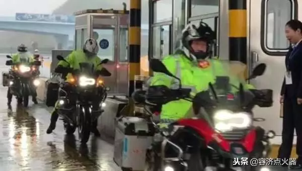 你的摩托車能不能上高速,就看是否滿足幾個條件!