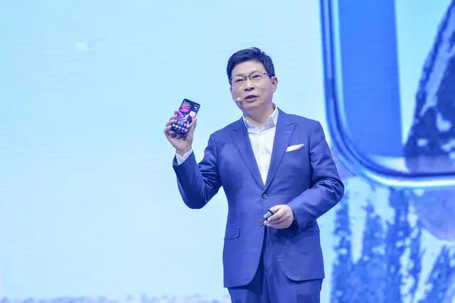 再創輝煌!華為在俄羅斯市場擊敗三星蘋果,全球第一還用多久?