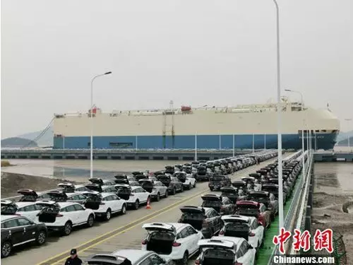 2300輛寶騰X70 水路運送來馬