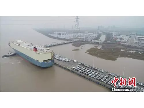 2300輛寶騰X70 水路運送來馬