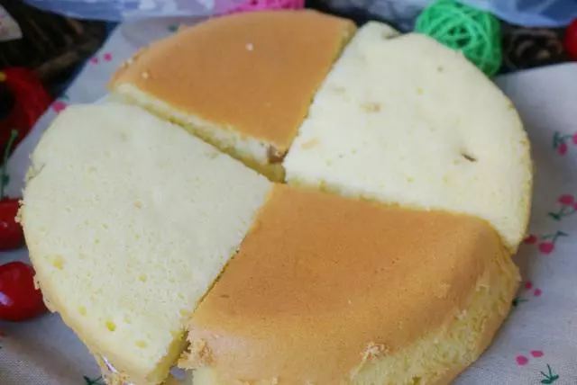 電飯鍋蒸蛋糕,簡單省事,蓬鬆好吃,多吃也不上火
