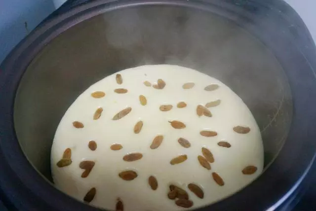 電飯鍋蒸蛋糕,簡單省事,蓬鬆好吃,多吃也不上火