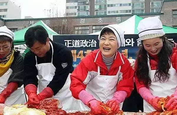 絕對沒瞎說!從貧窮到富有,方便麵幫助韓國邁入發達行列