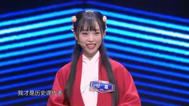大馬國寶級主持 「顏江翰」 答題能力實在太強了!輕輕鬆鬆就PK掉多位中國高手!網民: 看得我目瞪口呆!