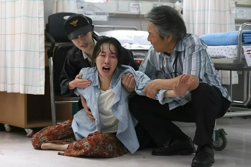 性侵8歲女童致脫腸掛尿袋 趙斗淳藉飲酒「失憶」:有證據就把我閹了