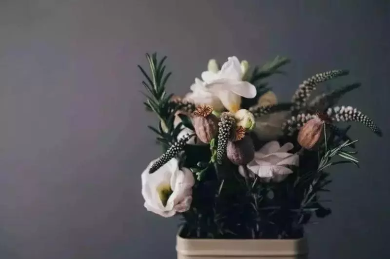 當一個人越來越沉默,越來越不想說的時候(深度好文)