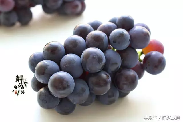 清洗葡萄有妙招,只要兩步,農藥灰塵都去掉,葡萄皮也能放心吃