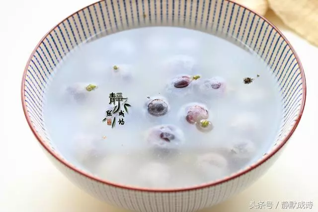 清洗葡萄有妙招,只要兩步,農藥灰塵都去掉,葡萄皮也能放心吃