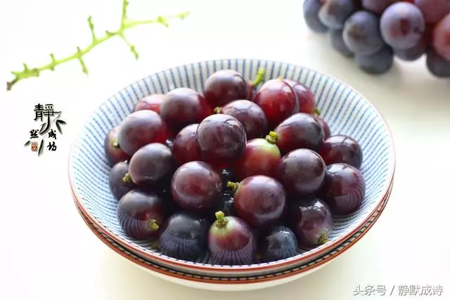 清洗葡萄有妙招,只要兩步,農藥灰塵都去掉,葡萄皮也能放心吃