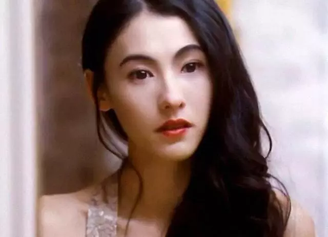 張伯芝不透露第三子生父,第三子為何姓謝,與謝霆鋒有何關系?