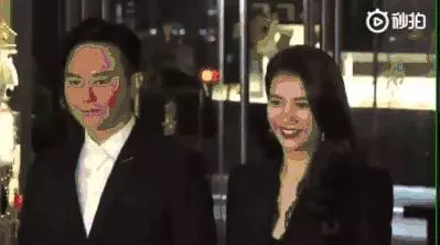 47歲的袁詠儀長發不輸小20歲的吳千語,網友:靚靚不是白叫的,真的美~