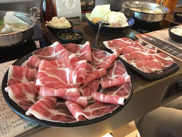 火鍋業者沒有告訴你…「肉加大」他們更賺!獲利方程式 百元小火鍋曝光:比你想像還好賺