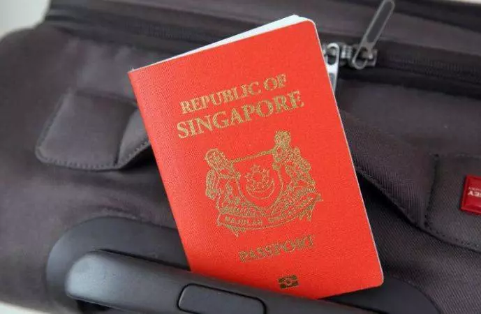 巨變!針對海外華人的2019年新規啟用:有人出不了國,有人已被逼瘋