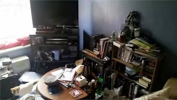 19歲正妹的住所骯髒到連老爸都推薦她參加比賽,結果她居然順利拿下最髒亂房間冠軍!