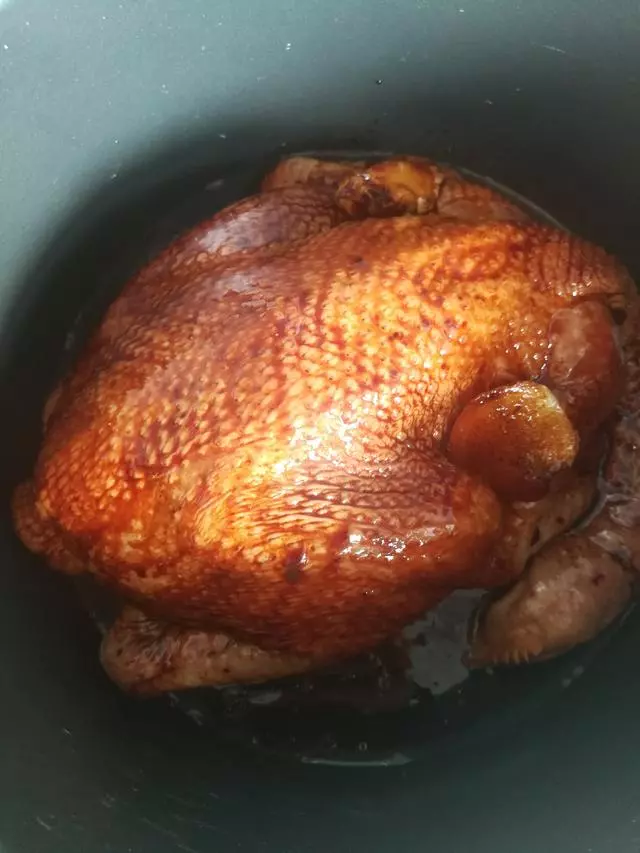 教你在家不用一滴水學會用電飯煲燜雞,外酥里嫩,香氣撲鼻