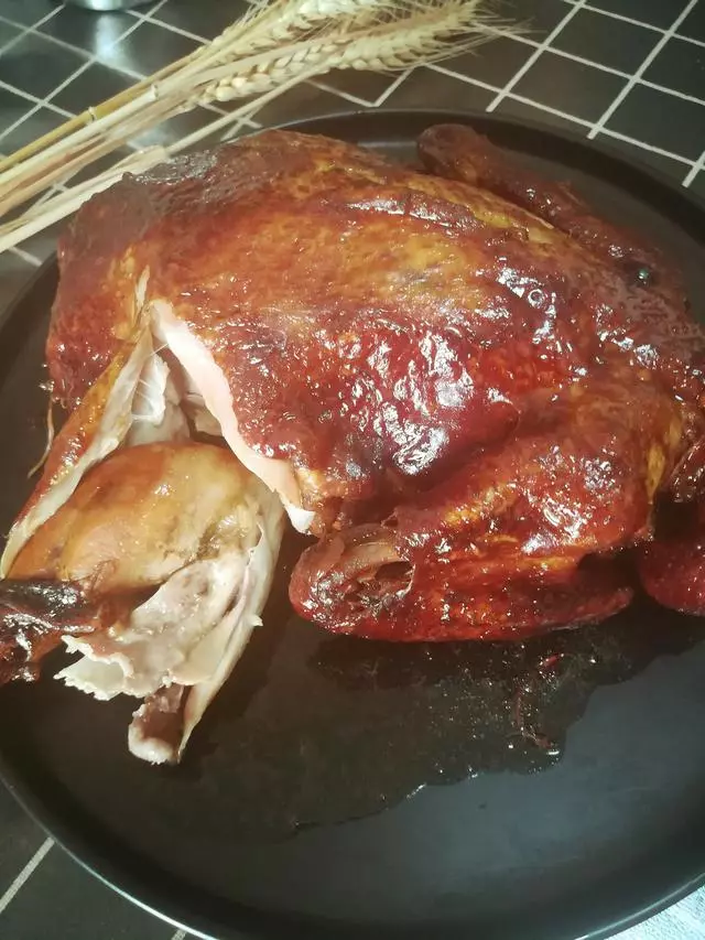 教你在家不用一滴水學會用電飯煲燜雞,外酥里嫩,香氣撲鼻