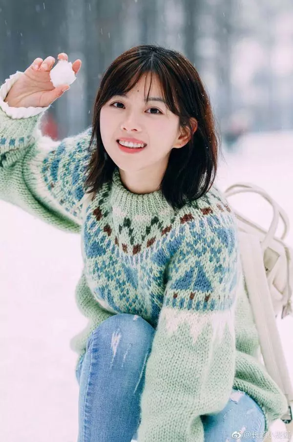 下雪拍照必備!10個pose教你擺脫鏡頭尷尬癌!