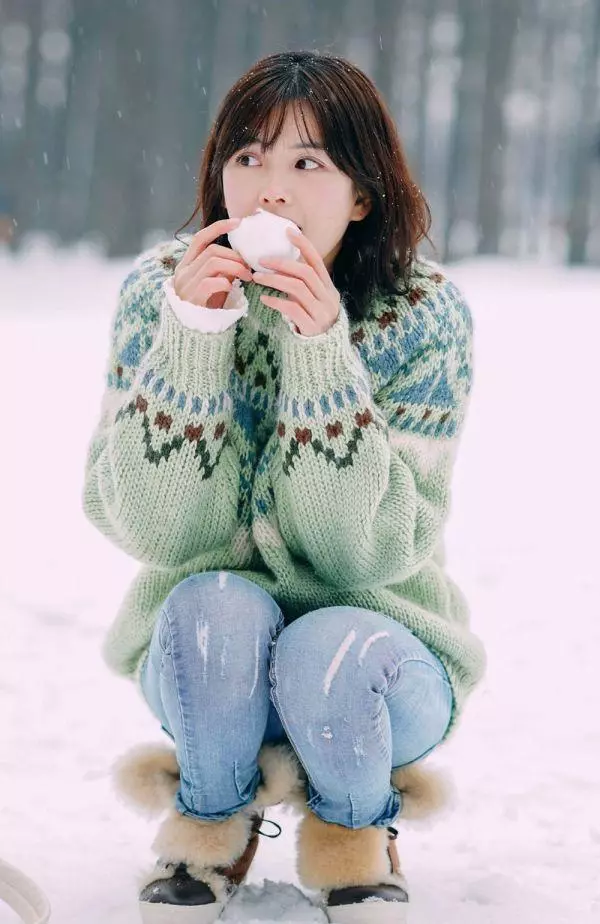 下雪拍照必備!10個pose教你擺脫鏡頭尷尬癌!