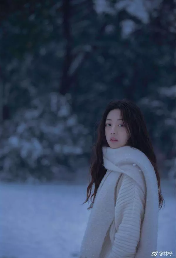 下雪拍照必備!10個pose教你擺脫鏡頭尷尬癌!