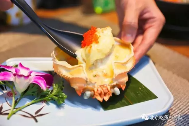 堆成山的火山丼飯來了,開在三里屯