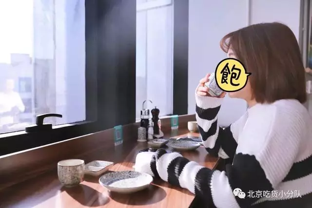 堆成山的火山丼飯來了,開在三里屯