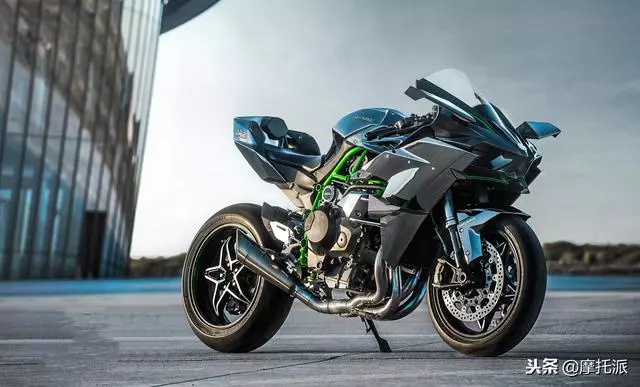 誰更快?MotoGP賽車還是售價72萬的川崎增壓怪獸H2R