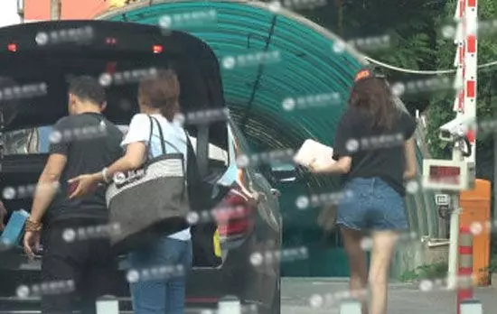 鹿晗豪宅曝光,八千多萬奢華別墅相當氣派,疑為關曉彤準備婚房?
