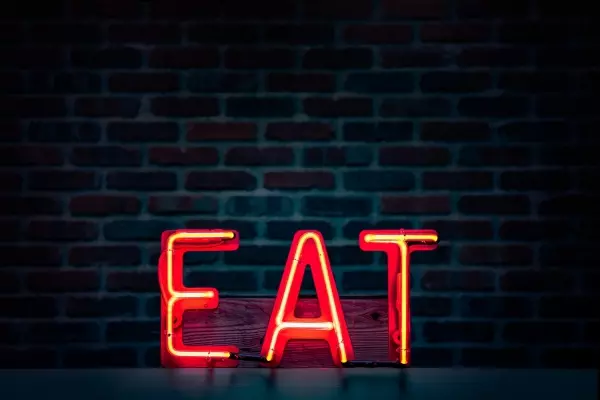 「一堆人吃到洗腎」腎臟科名醫:「這7種食物最好少吃...!」
