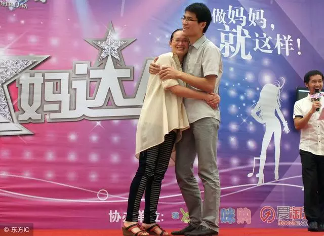婆婆:我憑什麼幫你們帶孩子,老公替老婆霸氣回應,婆婆心甘接受