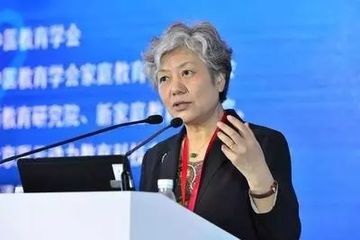 李玫瑾:孩子早戀,媽媽不用急,只需和他講一個道理,保證有效