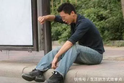 新婚夜老婆突然變成傻子,我接受不了和她離了婚,再見面後悔莫及