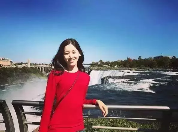 21歲年輕漂亮的她嫁給「大19歲總裁老公」!被嗆是「花瓶拜金女」!她真實身分曝光,酸民們全都馬上閉嘴!
