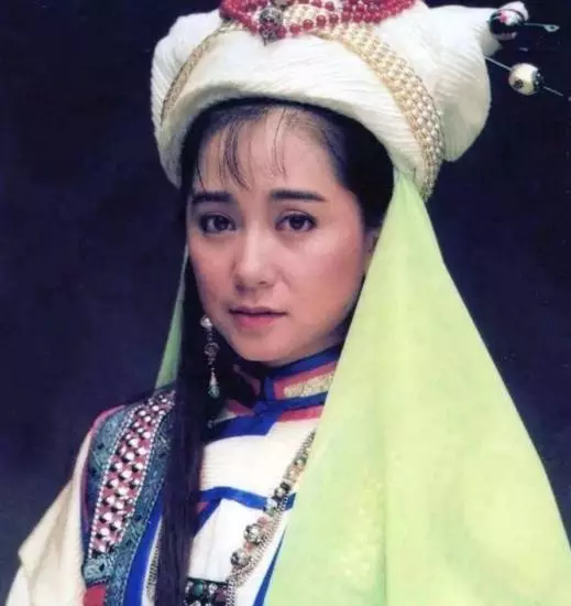 懷孕7次為生兒子,卻連生三個女兒,今56歲女兒大火卻仍想要兒子!