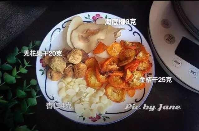 金桔加杏仁這樣煮一煮,竟成「止咳劑」,清肺祛痰,告別慢性「喉炎」