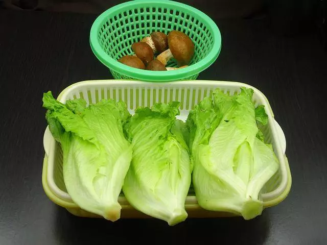 越吃眼睛越亮的一道菜,學生吃了,護眼明目,老人吃了,預防老花眼