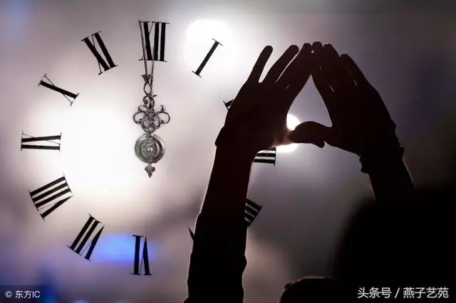 再冷,也不靠燈;再窮,也不靠親!(美句)