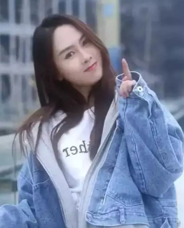 朱茵替身照片曝光看到她的正臉後 ,網友:太美了