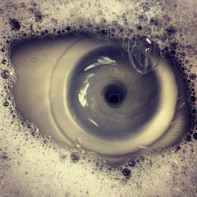 不敢相信,這組超現實照片竟然不是PS出來的