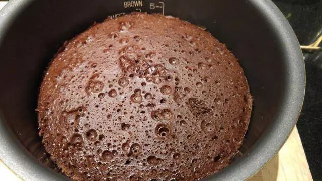 用電飯煲做海綿蛋糕,和外面賣的一樣香