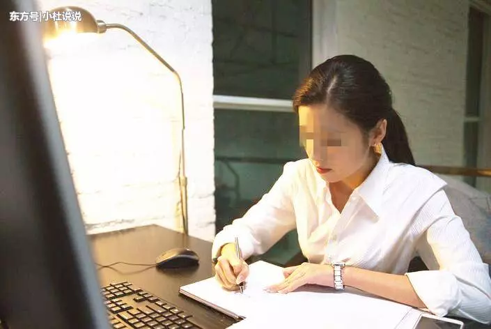 婚後婆婆雞蛋裡挑骨頭,她無奈離婚,兩年後再見面,前婆婆愣住了