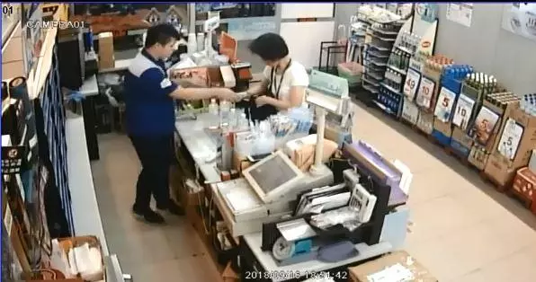 阿姨付500元硬說拿1000!騙工讀生要再多找錢 網:他們專門騙學生…