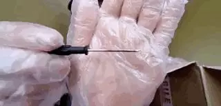 網紅求刺激購買「暗網神祕包」 開箱後被詭異物嚇哭:這些都是遺物...